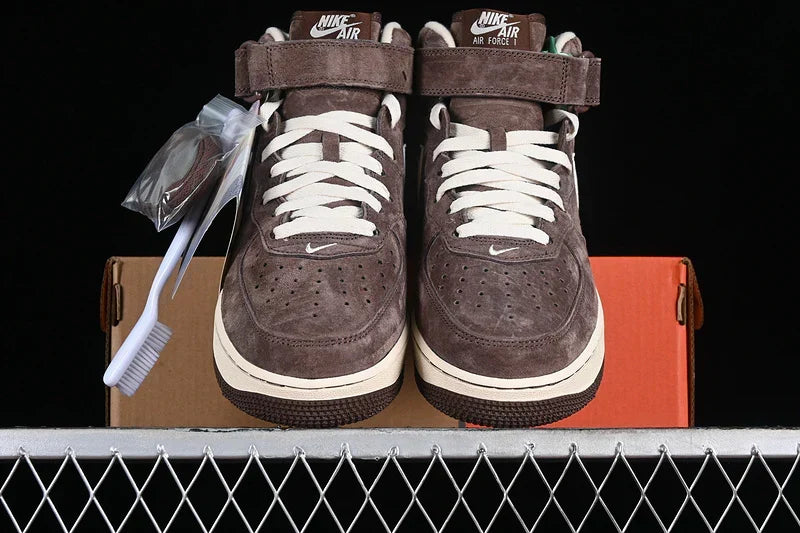 Nike Air Force 1 Mid "Chocolate/Cream"