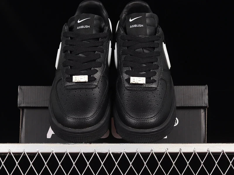 Air Force 1 Low SP AMBUSH "All Black/White"