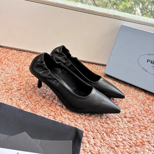 Prada Pointed-Toe Pumps Black Leather 604171