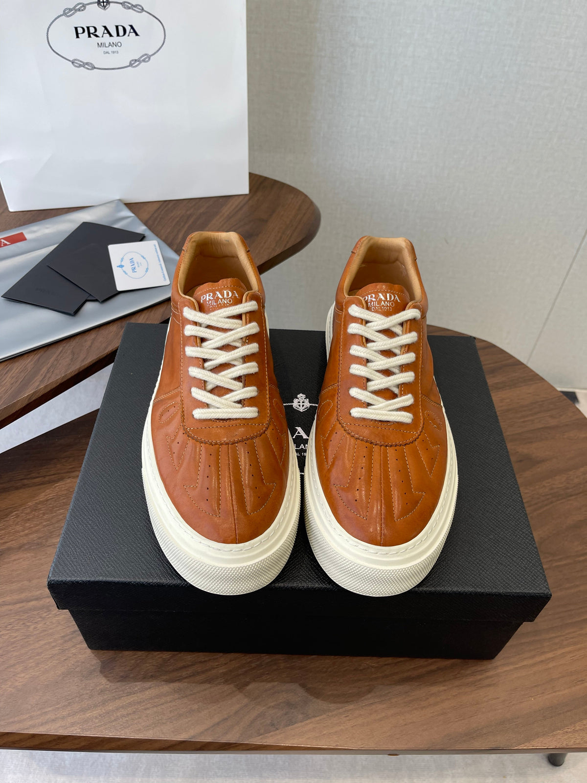 Prada 26s Sneaker Brown Stitched Pattern Leather 727640
