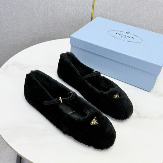 Prada 26s Ballerina Flats Strap With Buckle Black Fur 973283