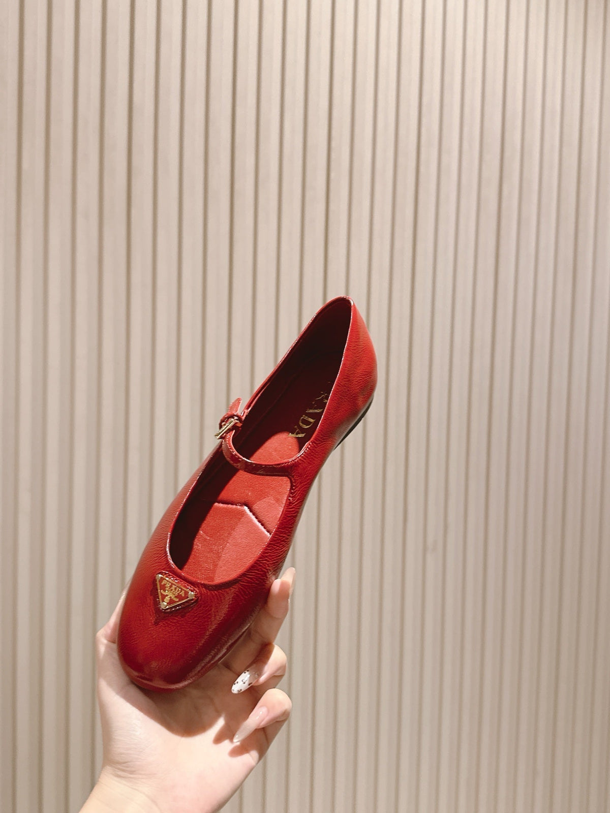 PRA 25s Ballet Flats with Small Buckle Red Shiny Cowhide 449712