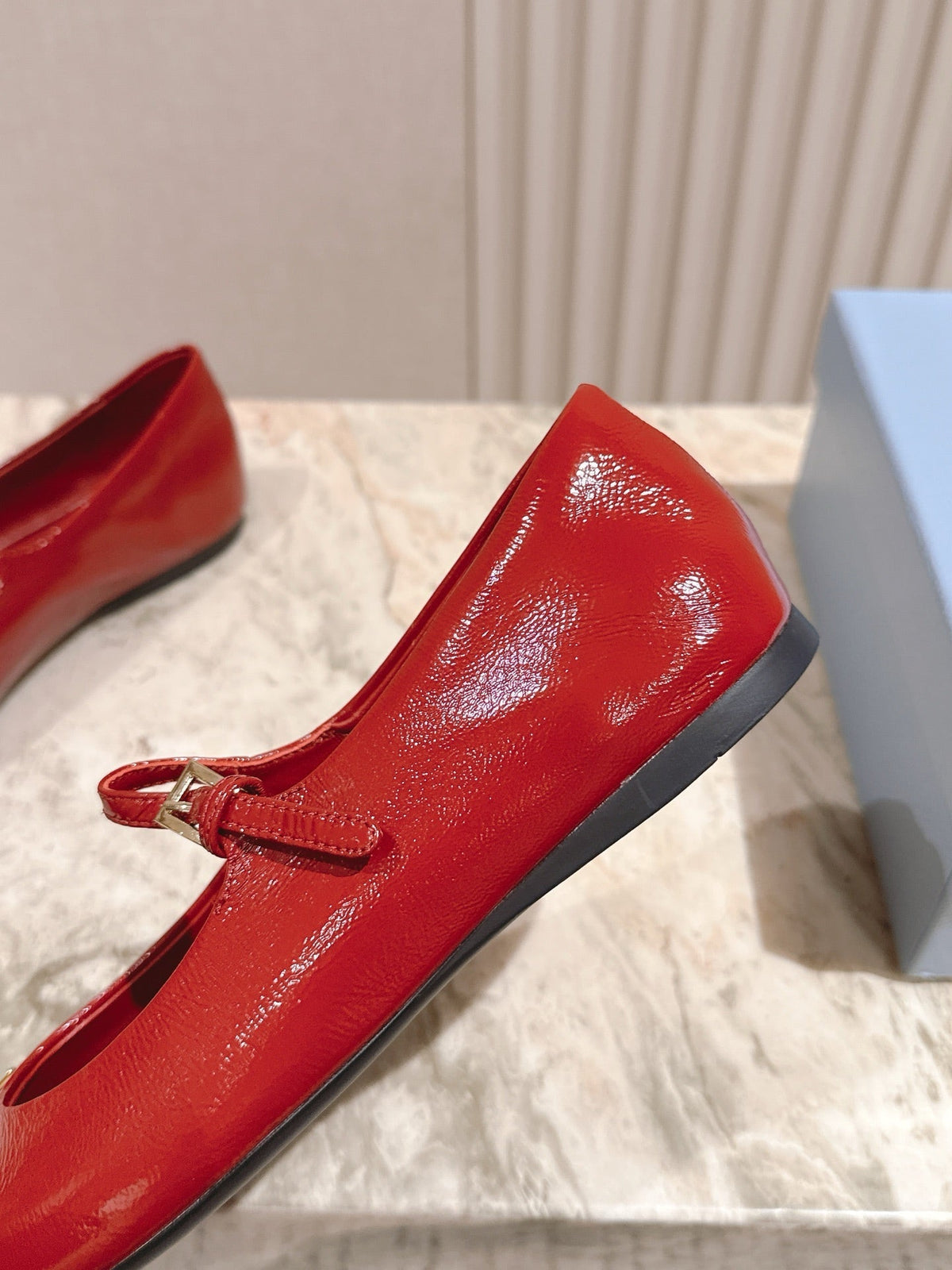 PRA 25s Ballet Flats with Small Buckle Red Shiny Cowhide 449712
