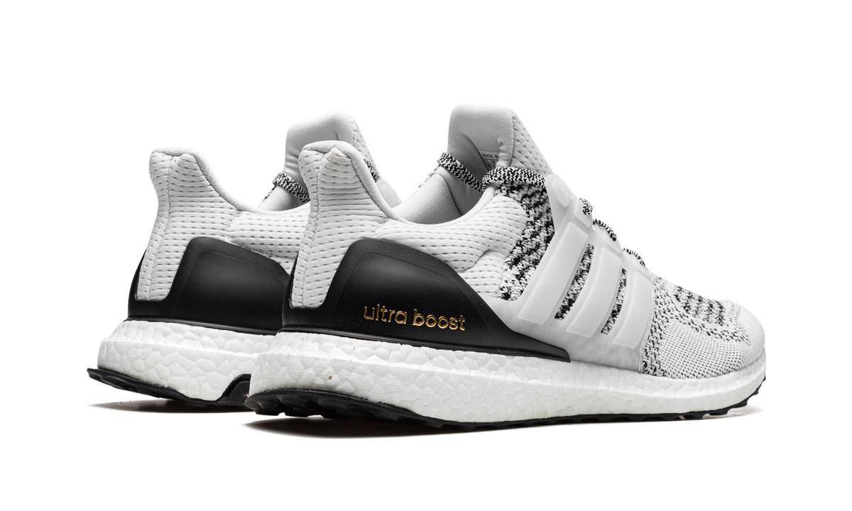 Ultraboost 1.0 DNA "White Oreo" GZ0449