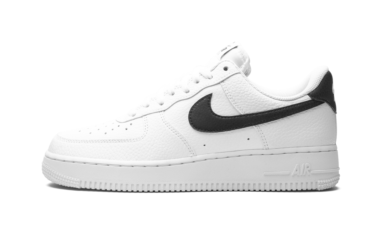 Air Force 1 Low '07 "White / Black" CT2302 100